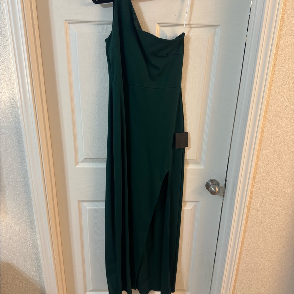 Lulu's Emerald One-Shoulder Evening Gown